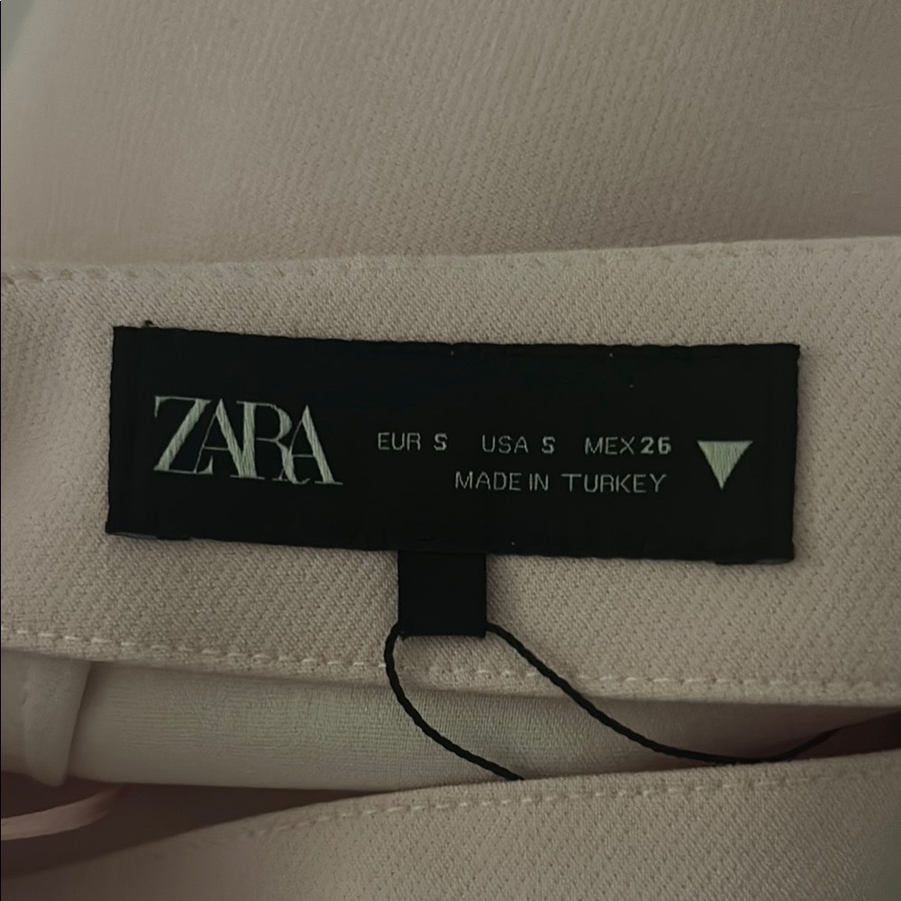 Zara Pink Mini Skort with bows - Picture 4 of 4